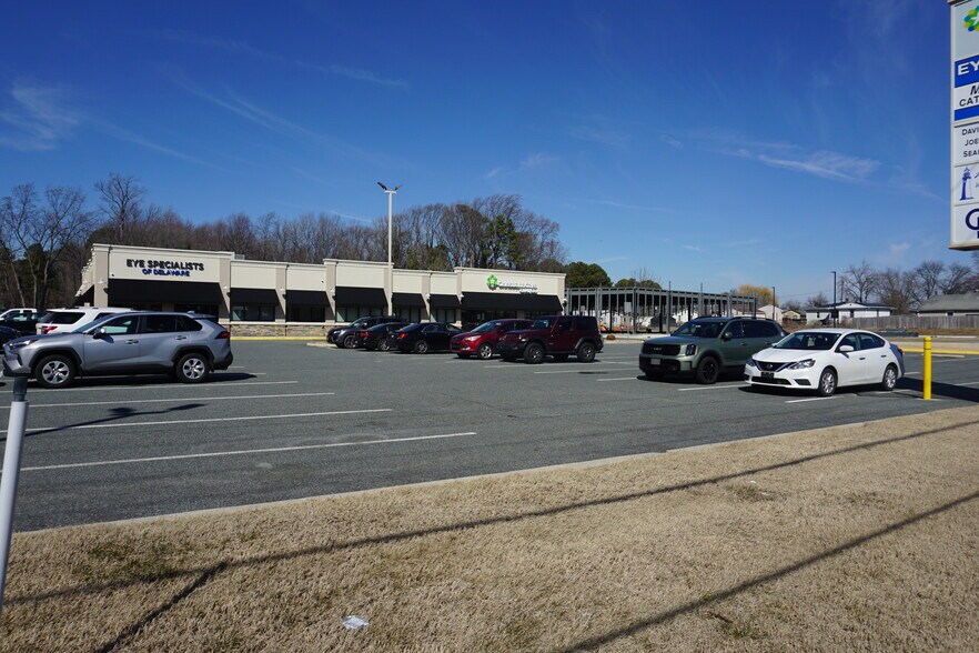 701 N DuPont Blvd, Milford, DE à louer - Photo de l’immeuble – Image 1 sur 5