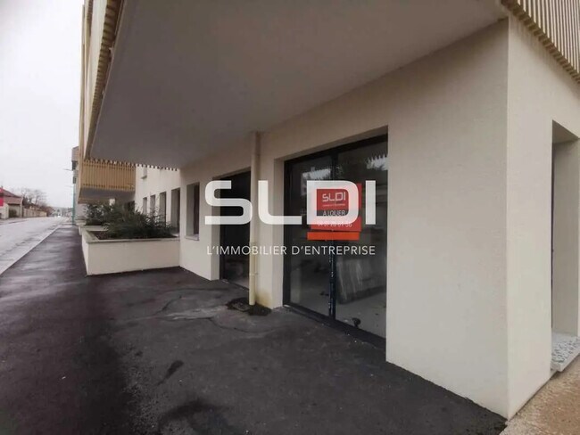 Plus de détails pour Local commercial à vendre