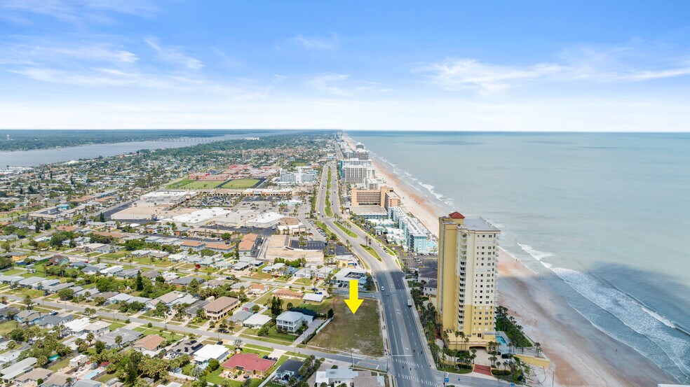 0000 N Atlantic Ave, Daytona Beach, FL à vendre - Aérien – Image 1 sur 10