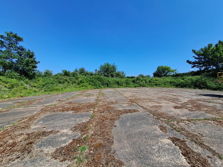 Chalk Pit Ln, Leatherhead à vendre - Photo principale – Image 1 sur 6
