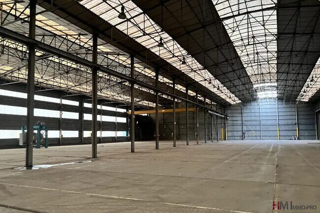 Plus de détails pour Industriel/Logistique à vendre