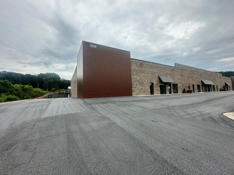 4830 Marsett Pky, Cumming, GA à louer - Photo de l’immeuble – Image 3 sur 49
