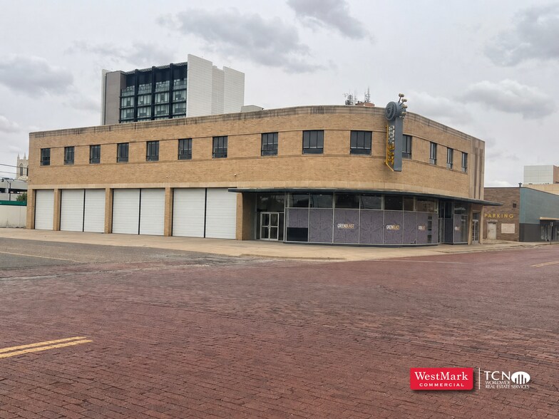 1420 Avenue J, Lubbock, TX à louer - Photo de l’immeuble – Image 1 sur 13