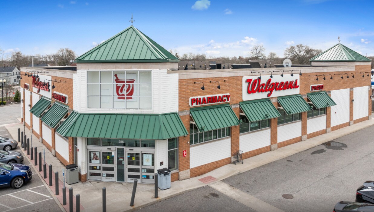 286 W Main St, Patchogue, NY à vendre Photo de l’immeuble– Image 1 sur 4