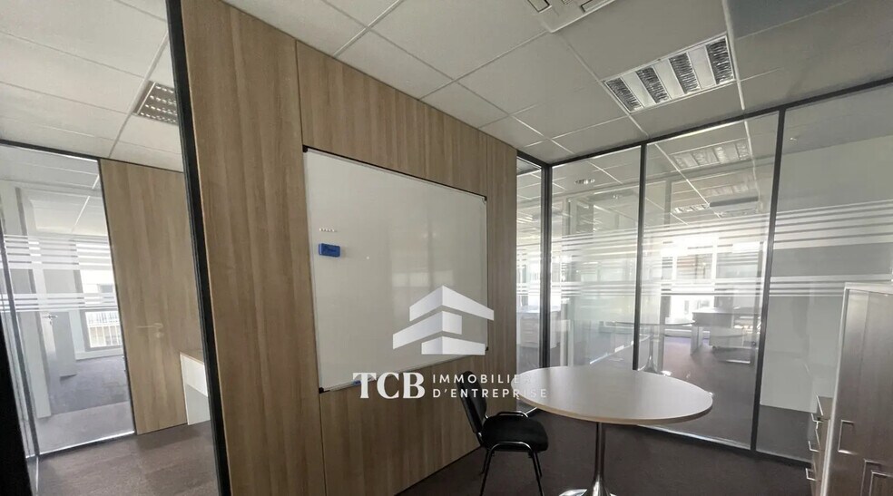 Bureau dans Saint-Herblain à louer - Photo intérieure – Image 3 sur 8