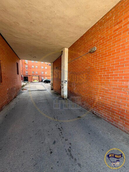 Immeuble residentiel dans Cuenca, Cuenca à vendre - Photo de l’immeuble – Image 2 sur 4
