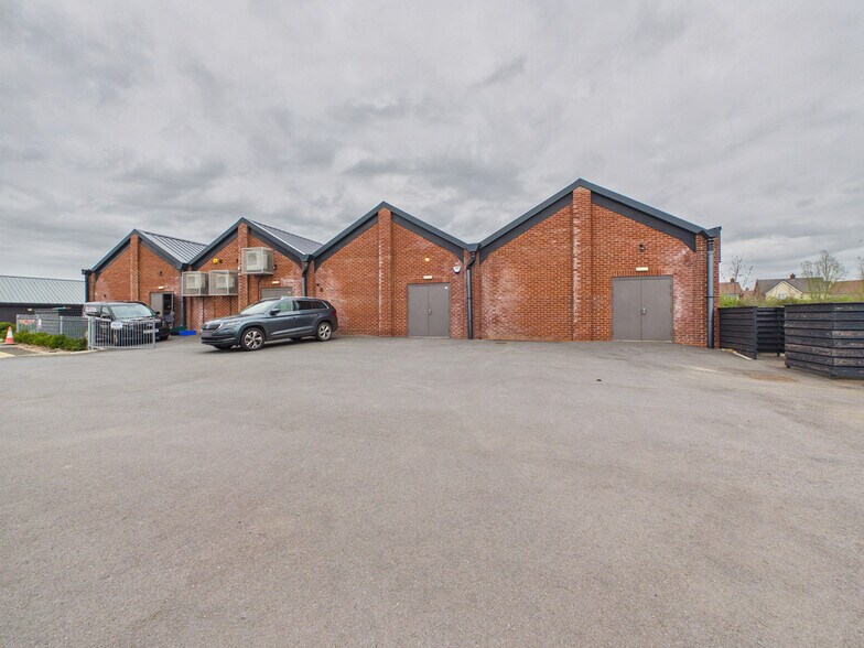 Units E & F, Sycamore Drive, Honeybourne à louer - Photo de l’immeuble – Image 3 sur 8