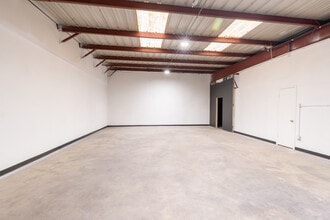 15100 Lee Rd, Humble, TX à louer Photo intérieure– Image 2 sur 9