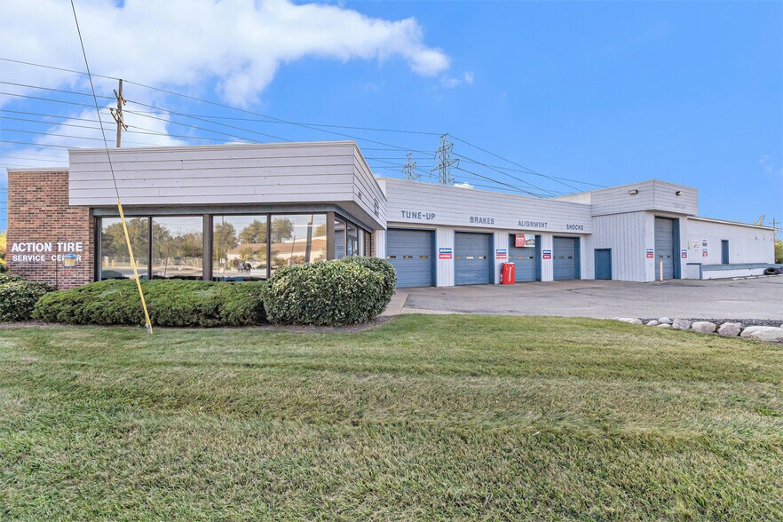 G4112 S Dort Hwy, Burton, MI à vendre - Photo de l’immeuble – Image 1 sur 27