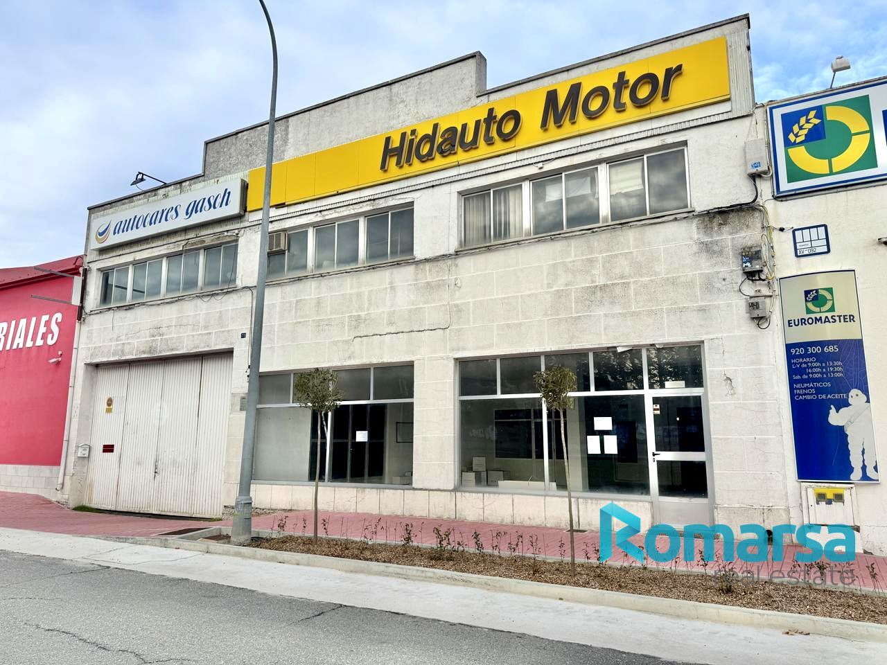 Local commercial dans Arévalo, Ávila à vendre Photo de l’immeuble– Image 1 sur 24