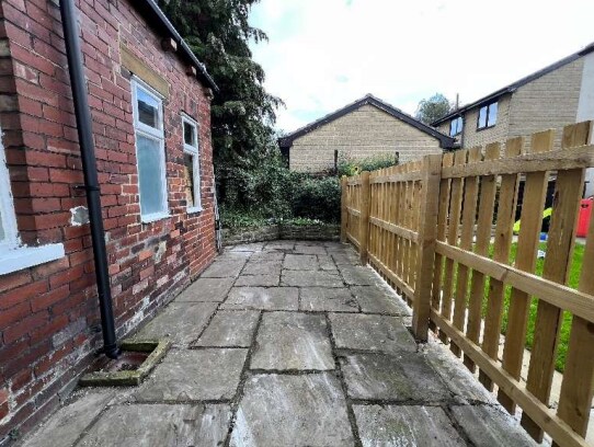 242 Oxford Rd, Gomersal à vendre - Photo de l’immeuble – Image 2 sur 7