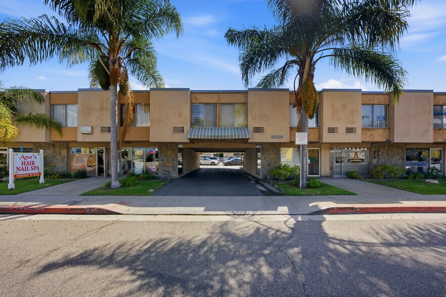 3520 Long Beach Blvd, Long Beach, CA à vendre - Photo de l’immeuble – Image 1 sur 23