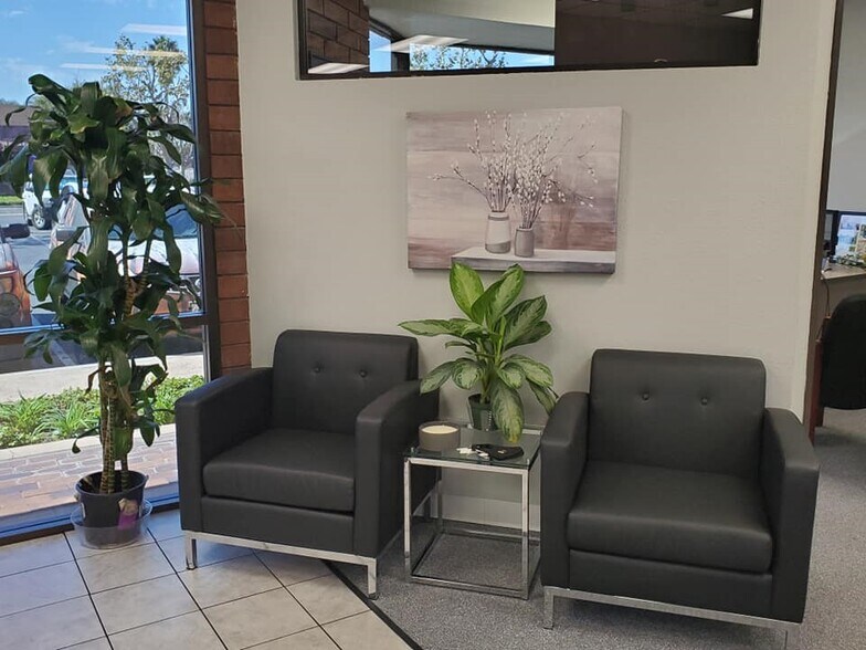 301 N Rampart St, Orange, CA à vendre - Photo intérieure – Image 3 sur 8