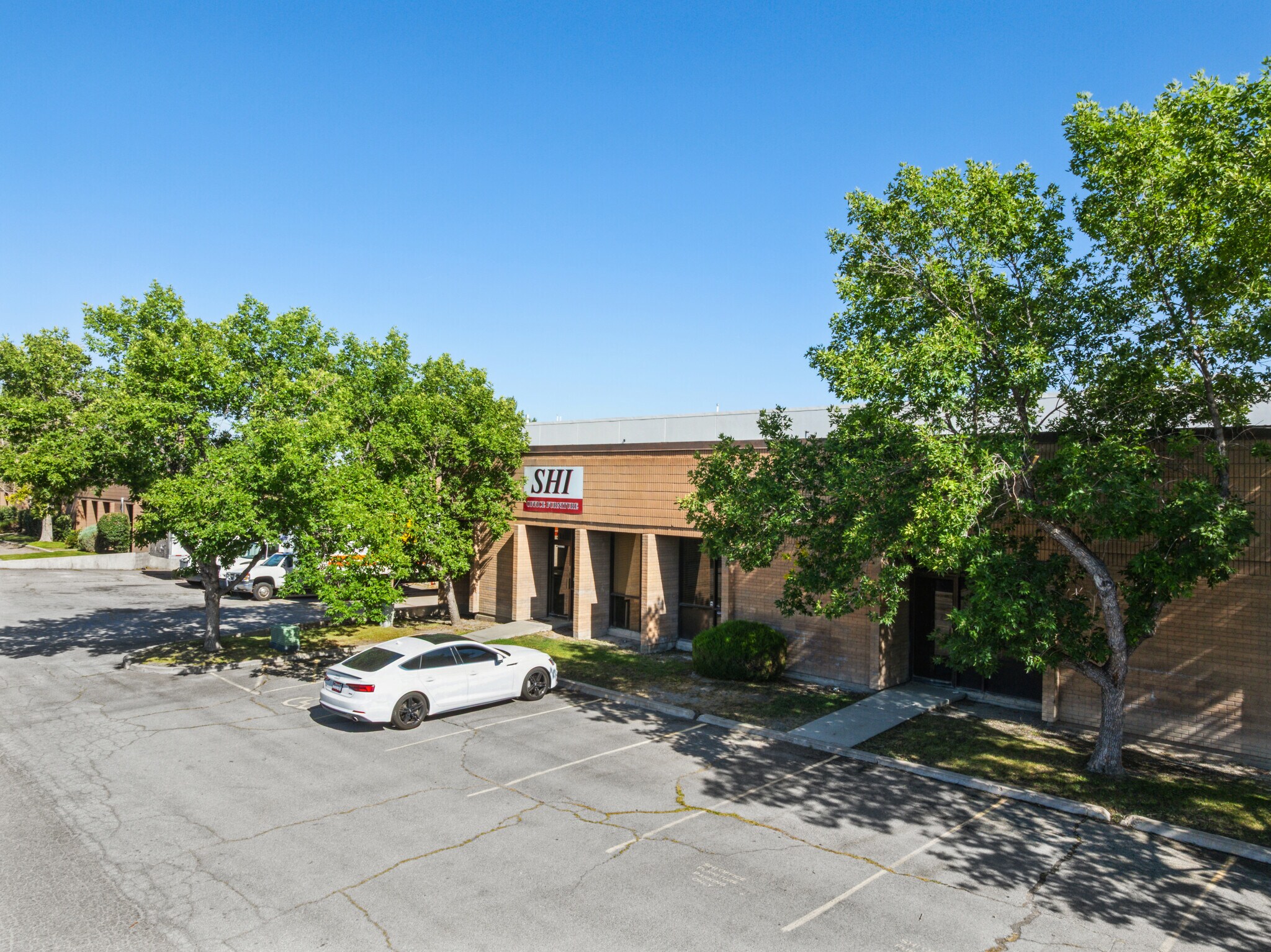 5098 W Amelia Earhart, Salt Lake City, UT à vendre Photo de l’immeuble– Image 1 sur 6