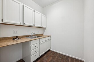 10 Shawnee Dr, Watchung, NJ à louer Photo de l’immeuble– Image 2 sur 6