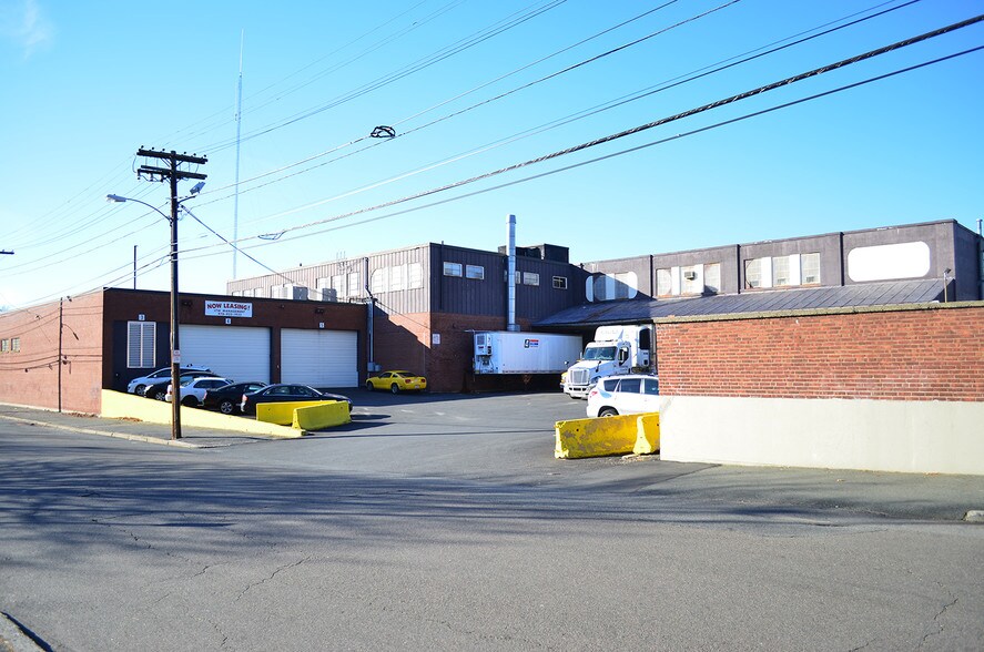 82-86 Sanderson Ave, Lynn, MA à louer - Photo de l’immeuble – Image 2 sur 6