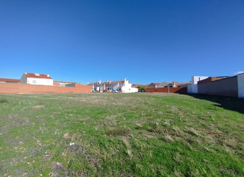 Terrain dans Quintanar de la Orden, Toledo à vendre - Photo principale – Image 1 sur 2