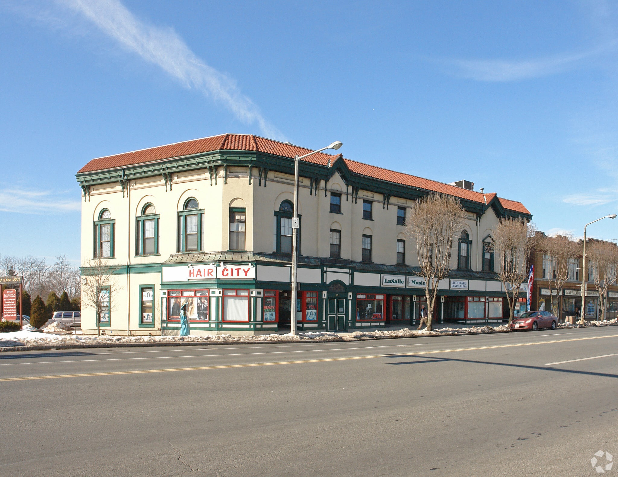 987-1003 Main St, East Hartford, CT à louer Photo principale– Image 1 sur 23