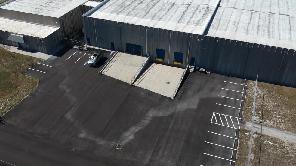 1699 Hobbs Rd, Auburndale, FL à louer - Vidéo sur l’annonce professionnelle – Image 2 sur 6