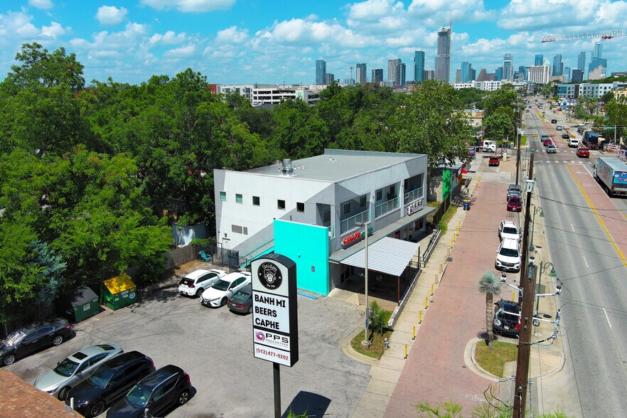 2601 E 7th St, Austin, TX à vendre - Photo de l’immeuble – Image 3 sur 12
