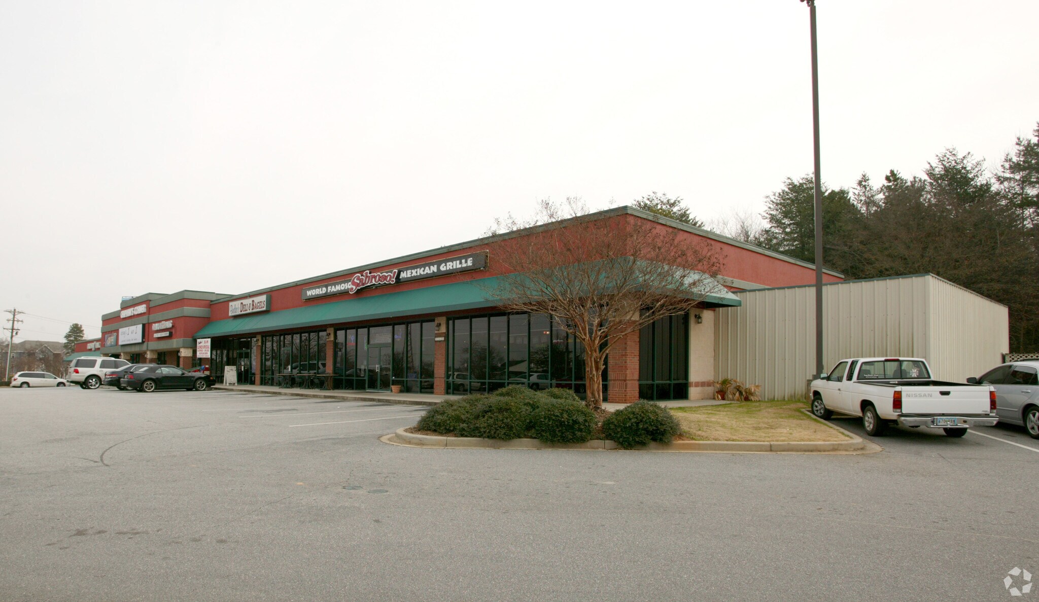1860 Woodruff Rd, Greenville, SC à louer Photo principale– Image 1 sur 7