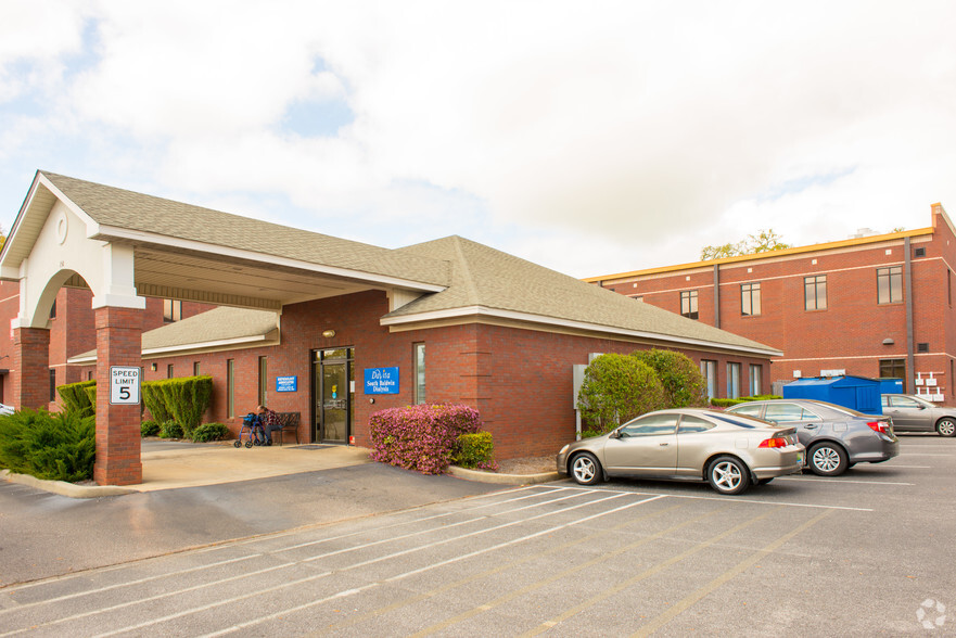 150 W Peachtree Ave, Foley, AL à louer - Photo de l’immeuble – Image 1 sur 7