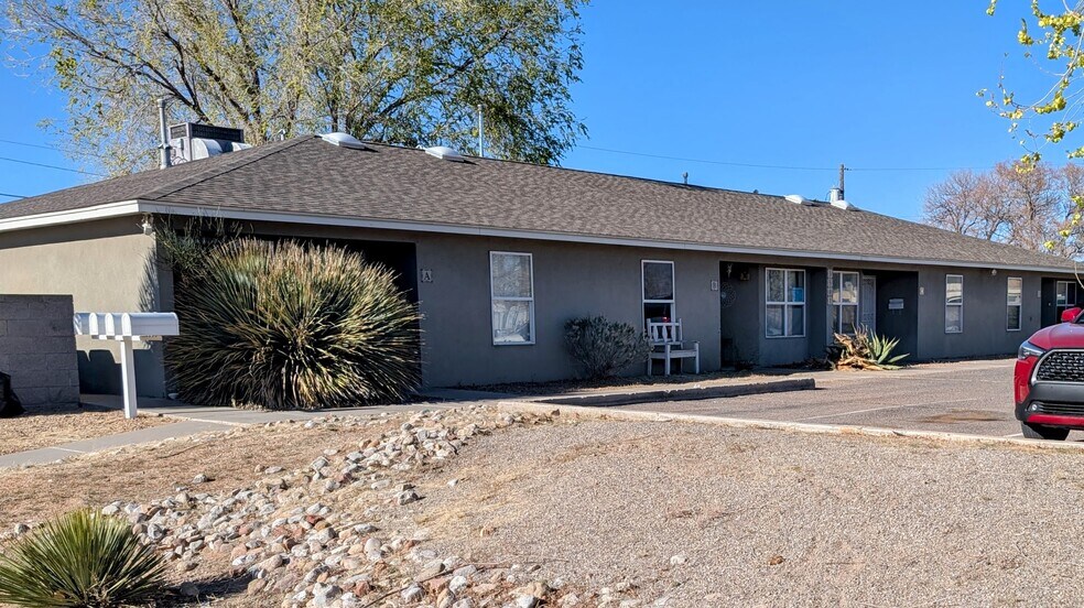 3501 San Andres Ave NE, Albuquerque, NM à vendre - Photo principale – Image 1 sur 2
