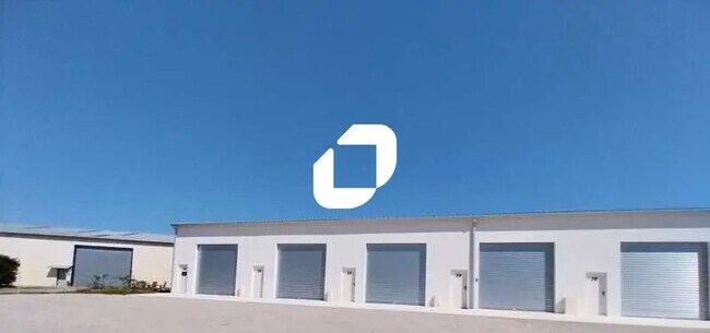 Plus de détails pour Local d'activités à louer