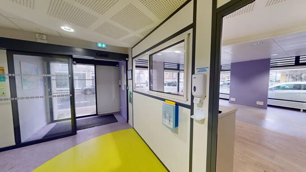 Bureau dans Le Havre à vendre - Photo de l’immeuble – Image 2 sur 4