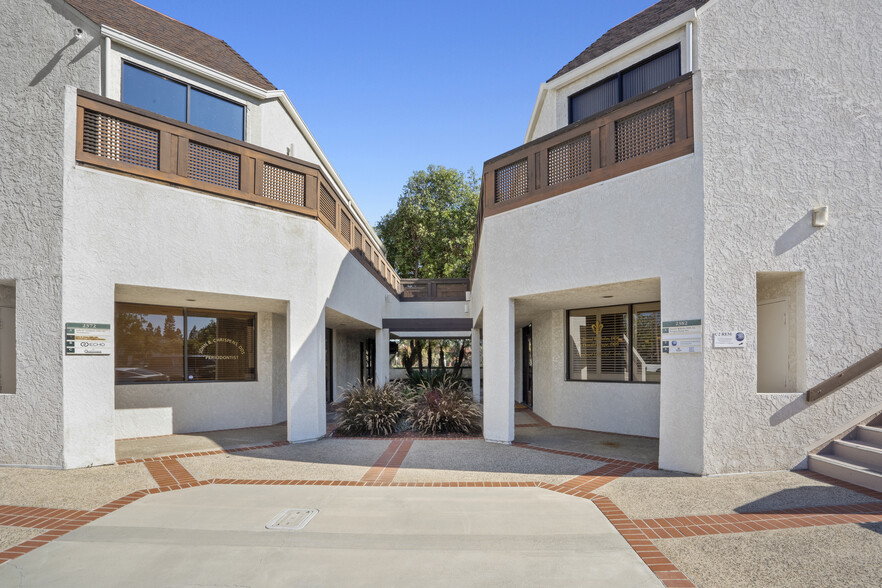 2372-2382 SE Bristol St, Newport Beach, CA à louer - Photo principale – Image 1 sur 9