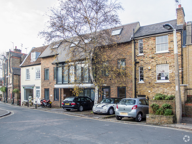 11-13 Worple Way, Richmond à louer - Photo de l’immeuble – Image 1 sur 6