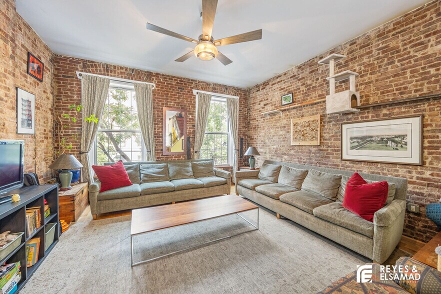 558 W 173rd St, New York, NY à vendre - Photo de l’immeuble – Image 3 sur 23