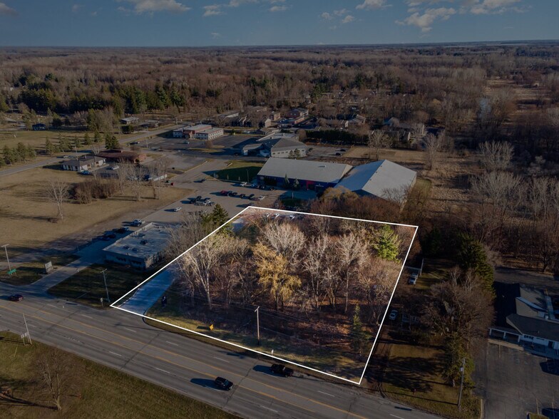 4886 Gratiot Rd, Saginaw, MI à vendre - Photo de l’immeuble – Image 2 sur 5