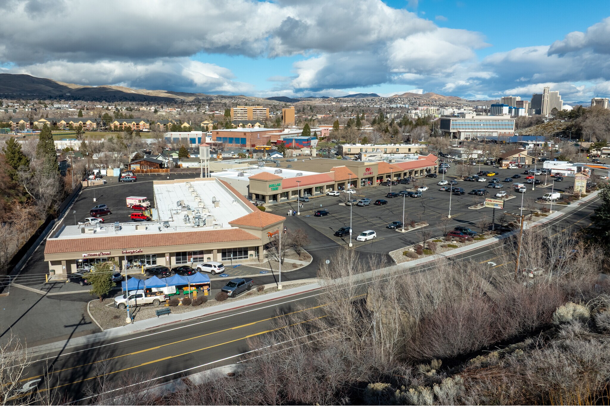 1107-1185 California Ave, Reno, NV à louer Photo principale– Image 1 sur 7