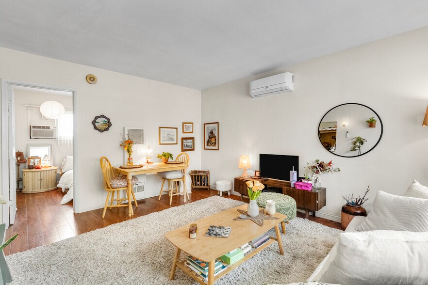 59 S Sierra Madre Blvd, Pasadena, CA à vendre - Photo de l’immeuble – Image 3 sur 15