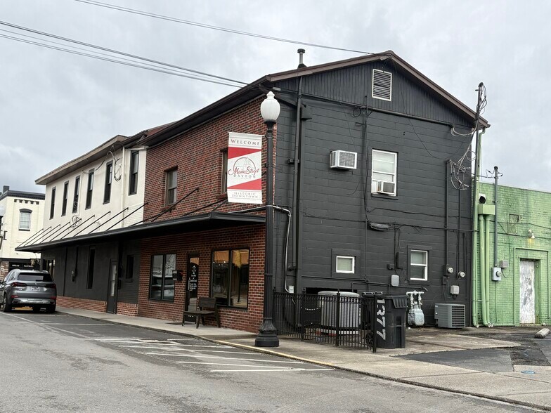 349 1st Ave, Dayton, TN à louer - Photo de l’immeuble – Image 3 sur 7