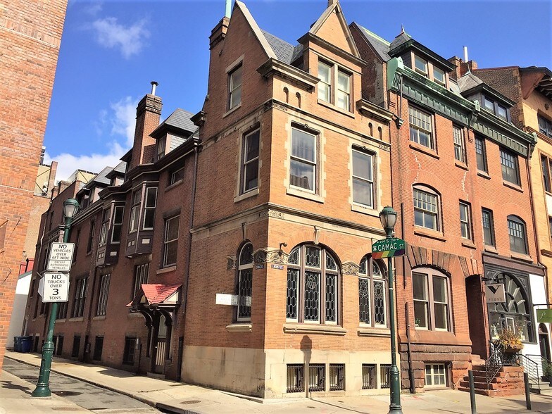 1221-1223 Locust St, Philadelphia, PA à louer - Photo de l’immeuble – Image 1 sur 5