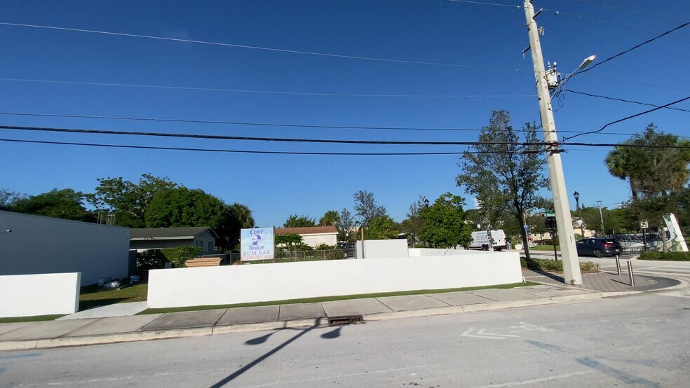 711 N Rosemary Ave, West Palm Beach, FL à vendre - Vidéo sur l’annonce professionnelle – Image 2 sur 3