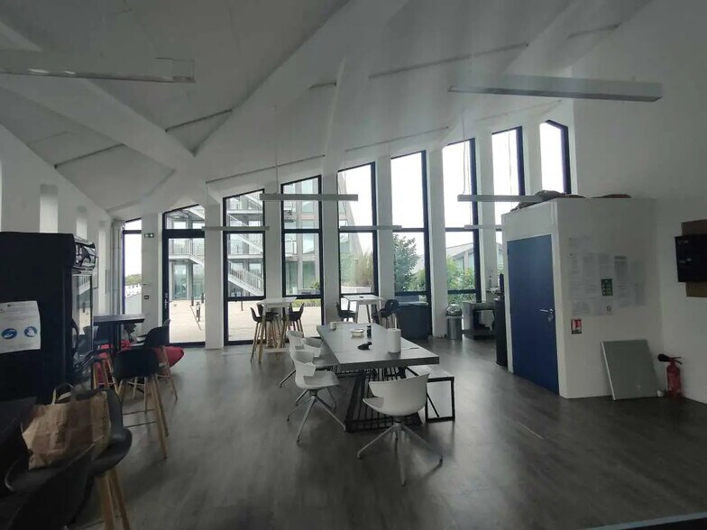 Bureau dans Bordeaux à louer - Photo intérieure – Image 1 sur 11