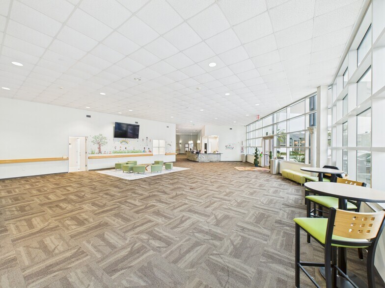 2620 Tanglewilde St, Houston, TX à vendre - Hall d’entrée – Image 3 sur 15