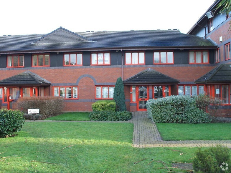 Two Woods Ln, Brierley Hill à louer - Photo de l’immeuble – Image 2 sur 3