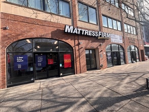 2233 Nostrand Ave, Brooklyn, NY à louer Photo intérieure– Image 2 sur 7