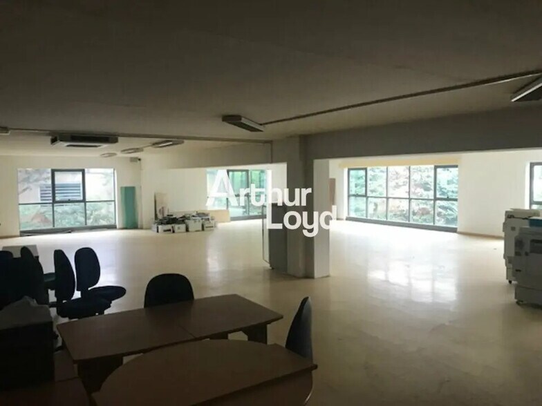 Bureau dans Grasse à louer - Photo intérieure – Image 1 sur 4