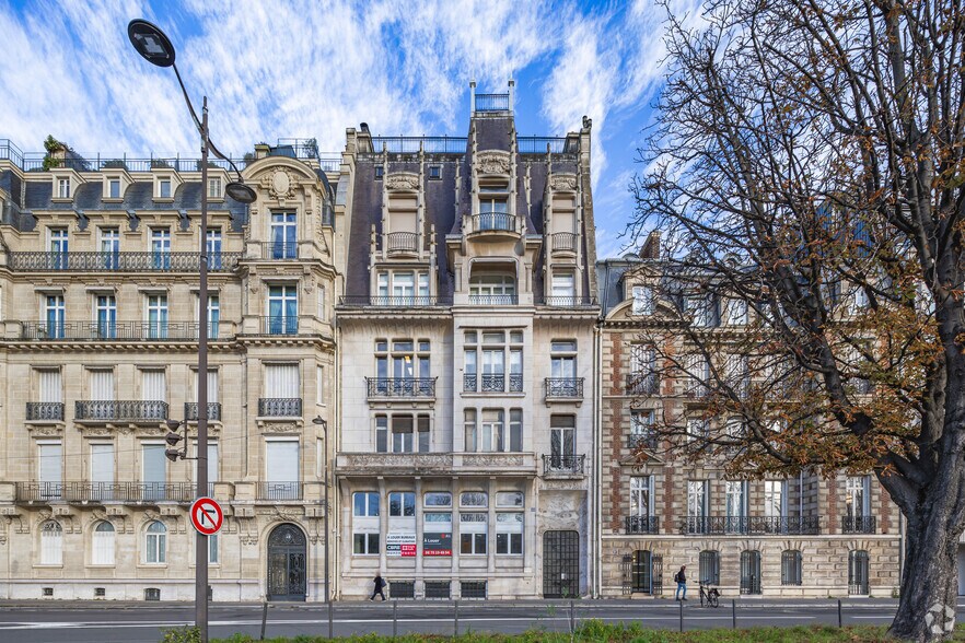 40 Cours Albert Ier, Paris à vendre - Photo principale – Image 1 sur 1
