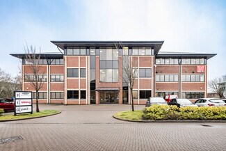 Plus de détails pour Gateway Crescent, Oldham - Bureau à louer