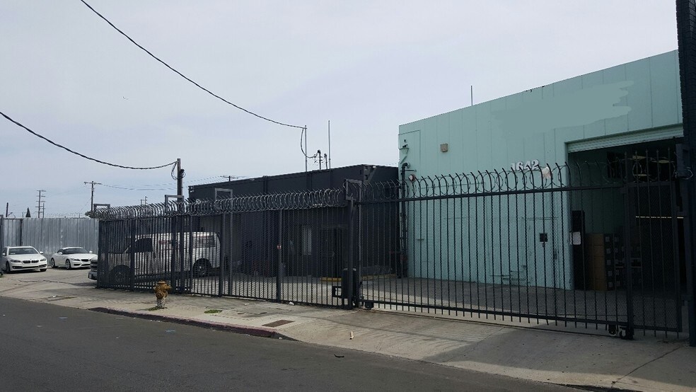 1638 23rd St, Los Angeles, CA à vendre - Photo de l’immeuble – Image 2 sur 17
