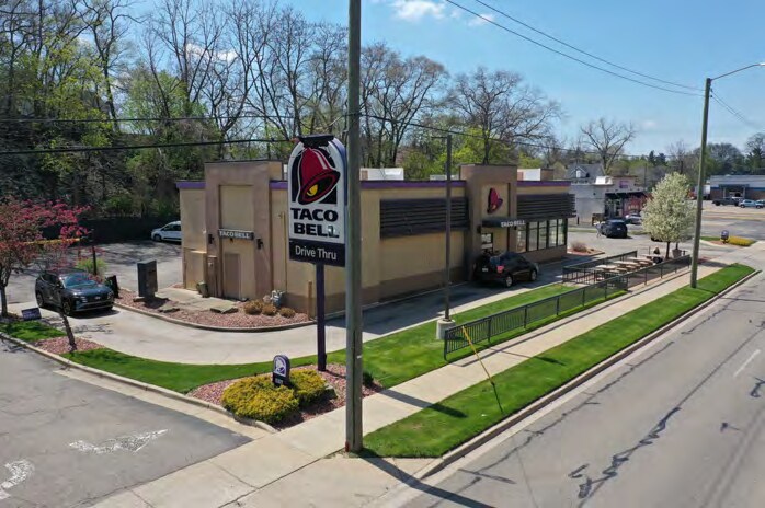 1014 Michigan St NE, Grand Rapids, MI à vendre - Photo de l’immeuble – Image 2 sur 10
