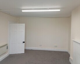 11-11A Ironmonger St, Stamford à louer Photo intérieure– Image 1 sur 6
