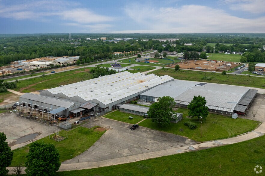 3813 W KY 146, Buckner, KY à louer - Aérien – Image 2 sur 8