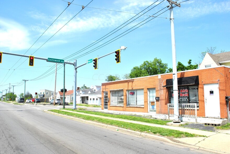 4228-4232 N Main St, Dayton, OH à vendre - Photo principale – Image 1 sur 6
